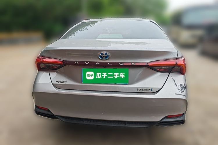 Used Toyota Avalon 2019 Dual-Engine 2.5L Luxury Edition China VI Standard
