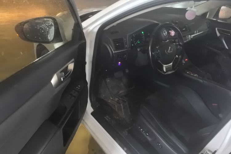 Used Lexus CT 2017 CT200h Elite Edition Solid Color China V Standard