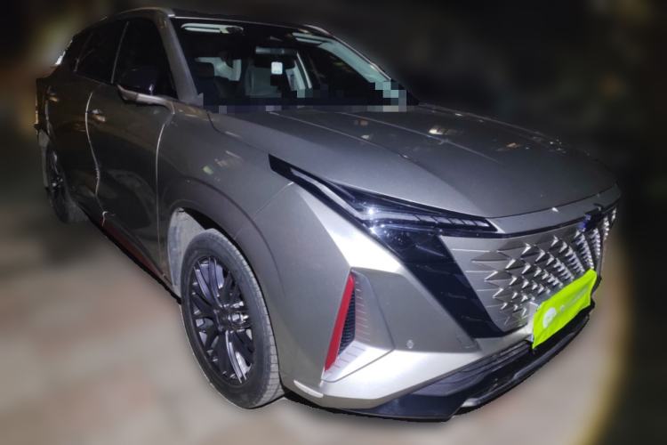 Used CHANGAN OSHAN Z6 2022 Blue Whale 1.5T DCT Luxury Model Front Right 45 Deg