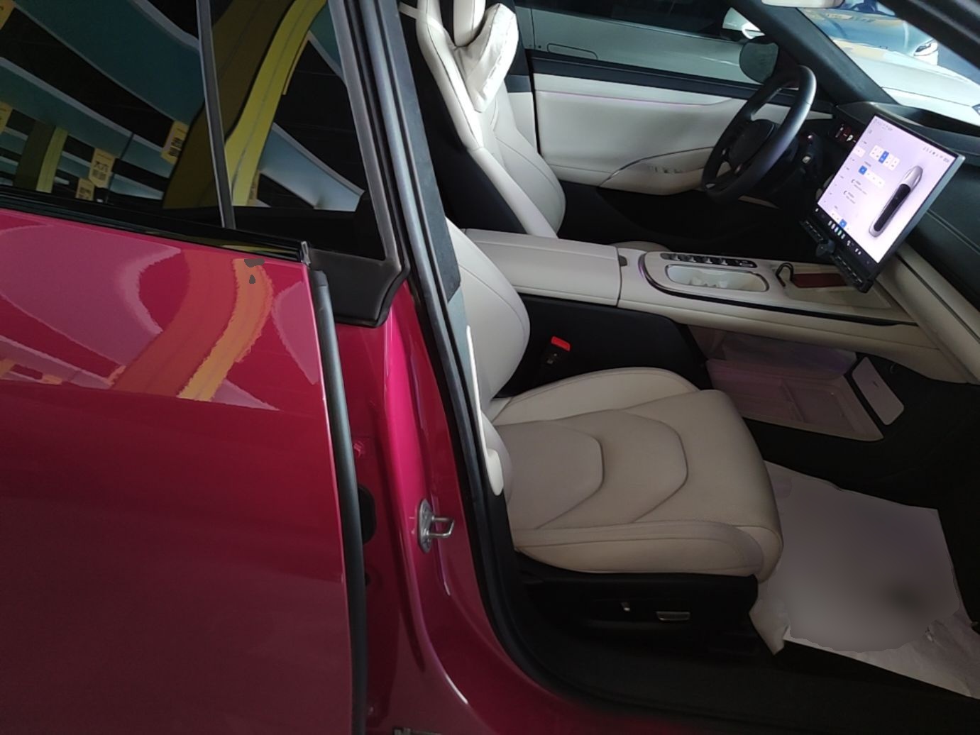 Xiaomi Auto SU7 2024 Four-Wheel Drive Ultra-Long Range Advanced Intelligent Driving Max Edition — снимка 19