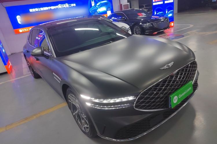 Used Genesis G90 2023 Luxury Edition Front Right 45 Deg