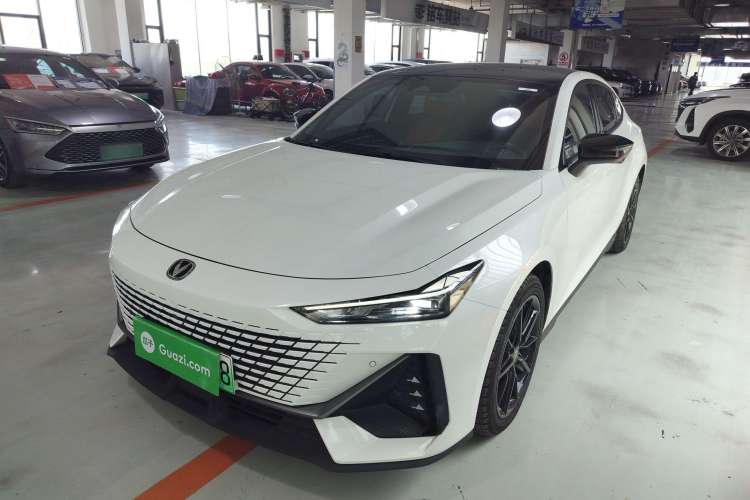 Used Changan UNI-V iDD 2023 ZhiDian iDD 1.5T 113km ZhiKu Model