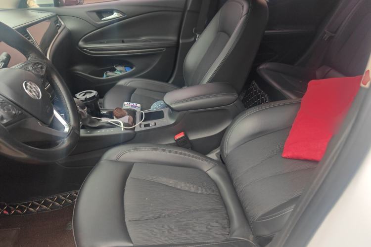 Used Buick Verano 2018 Sedan 20T Dual-Clutch Leading Model Left Front Seat