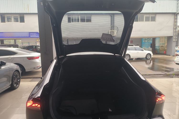 Used CHANGAN UNI-V 2024 1.5T Prestige Sport Edition
