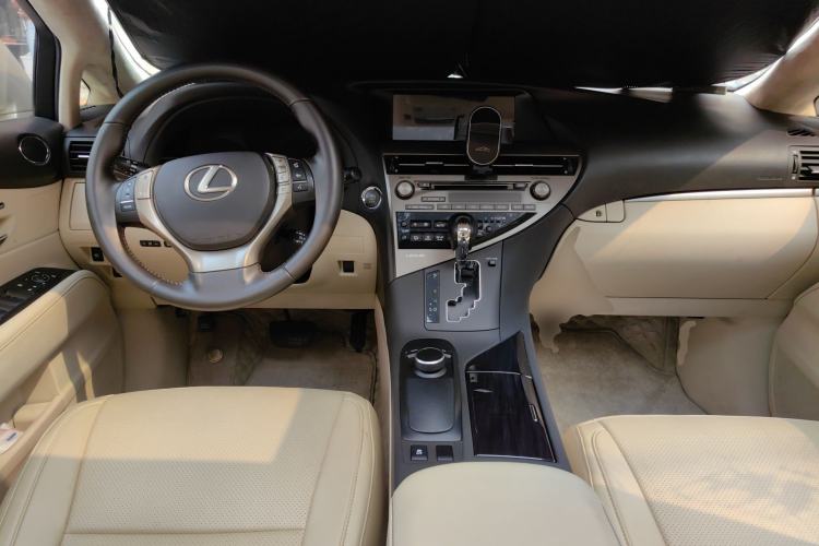 Used Lexus RX Classic 2013 270 Elite Edition Center Console