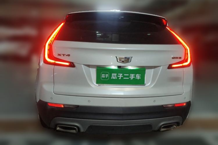 Used Cadillac XT4 2021 28T Two-Wheel Drive Leading Version
