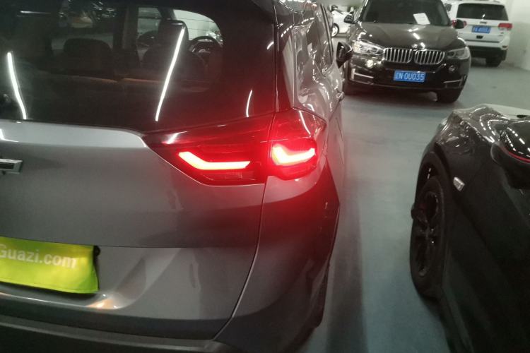 Used Chevrolet Orlando 2020 Light Hybrid Redline 530T Automatic Enjoyment Edition (5+2 Models)