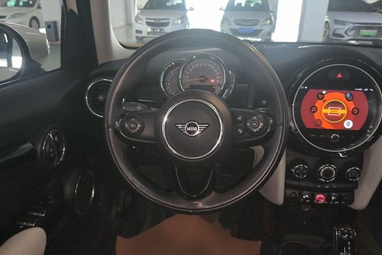 Used MINI 2019 1.5T ONE PLUS Five-Door Edition
