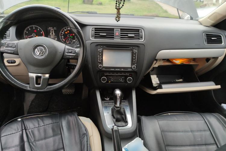 Used Volkswagen Sagitar 2012 1.4TSI Automatic Luxury Edition
