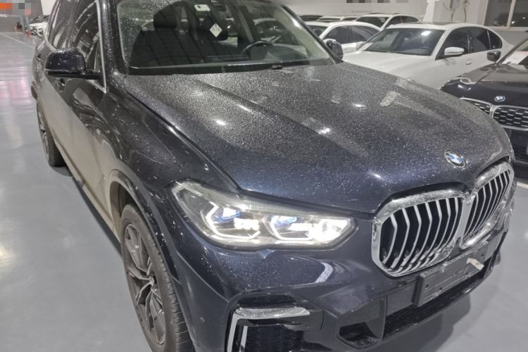 Used BMW X5 2022 xDrive 30Li Luxury M Sport Package
