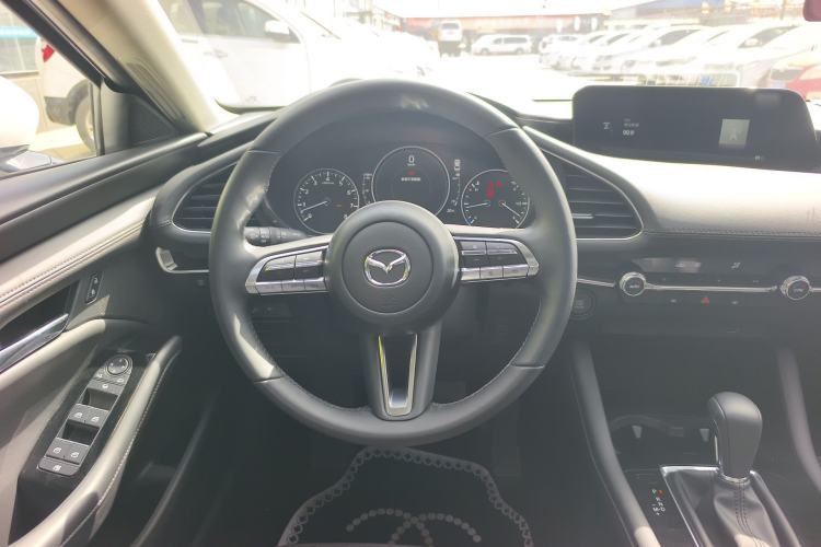 Used Mazda 3 Axela 2023 2.0L Automatic ZhiZhen Edition Steering Wheel