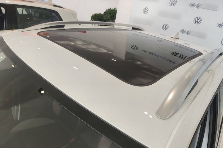 Used Volkswagen Tacqua 2021 200TSI DSG JoyConnect Edition