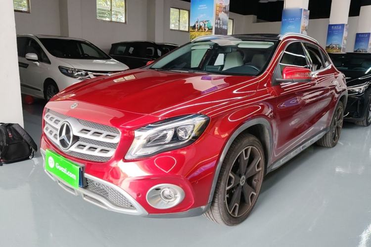 Used Mercedes-Benz GLA 2017 GLA 220 4MATIC Fashion Model
