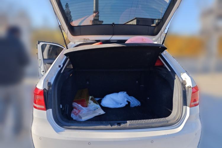 Used Volkswagen Gran Lavida 2013 1.6L Manual Comfort Model
