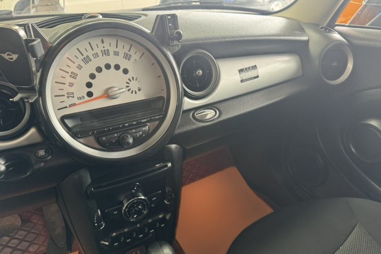 Used MINI 2013 1.6L ONE Limited Edition First Version Audio And AC Panel