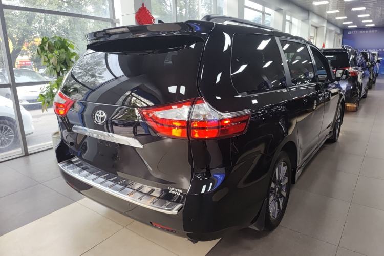 Used Toyota Sienna (Parallel Import) 2019 3.5L Four-Wheel Drive XLE 7 Seats U.S. Specification
