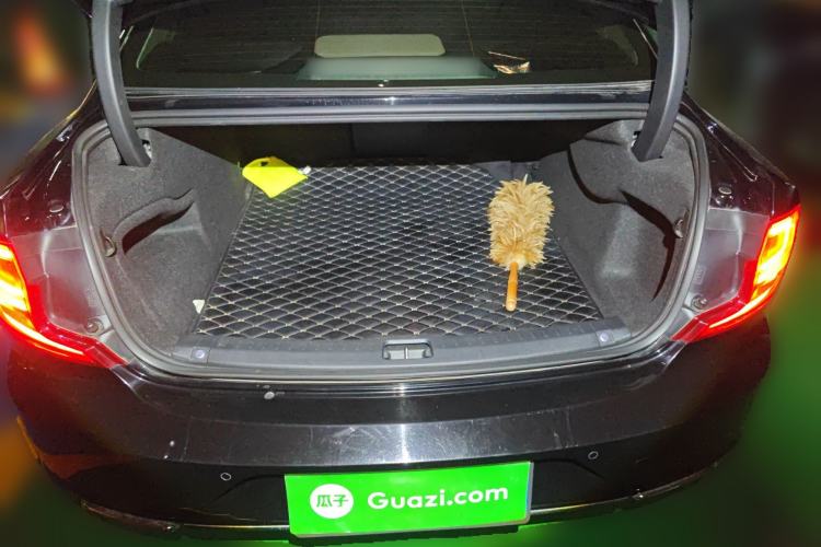 Used Volvo S90 2020 Facelift T5 Smart & Luxurious Edition Trunk