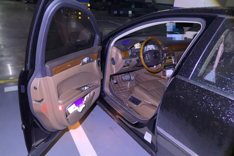 Used Volkswagen Phaeton 2011 3.6L V6 5-Seater Extended Business Edition Driver Seat