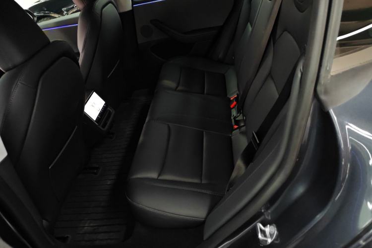 Used Tesla Model 3 2025 Rear-Wheel-Drive Version
