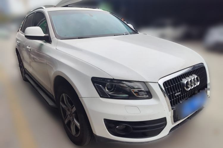 Used Audi Q5 2011 2.0TFSI Ambition Edition Front Right 45 Deg