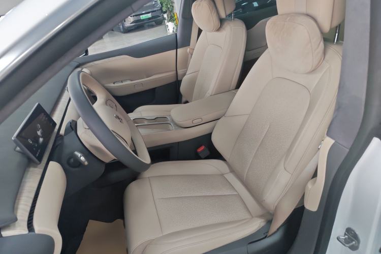 Used Nio ET7 2024 75 kWh Executive Edition
