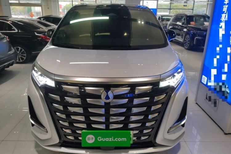 Used Denza D9 2022 DM-i 970 Four-Wheel Drive Prestige Model Front