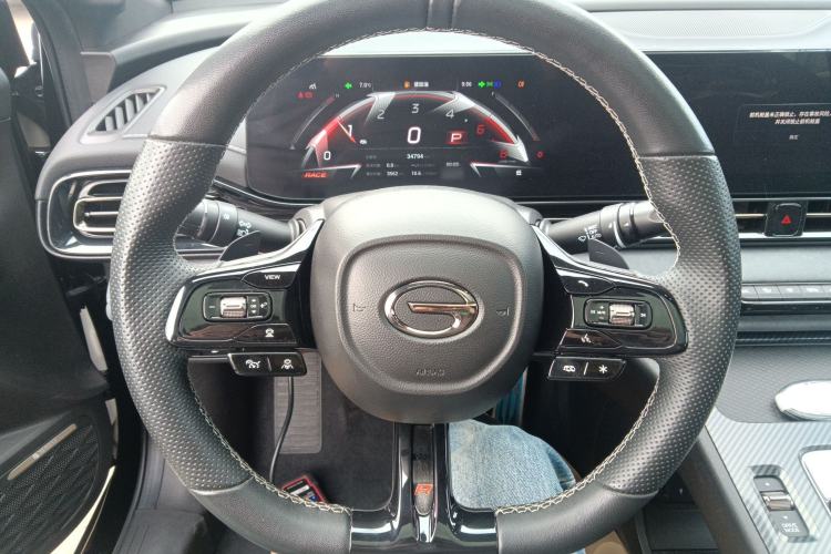 Used GAC Trumpchi EMPOW 2023 400T Automatic R MAX Steering Wheel