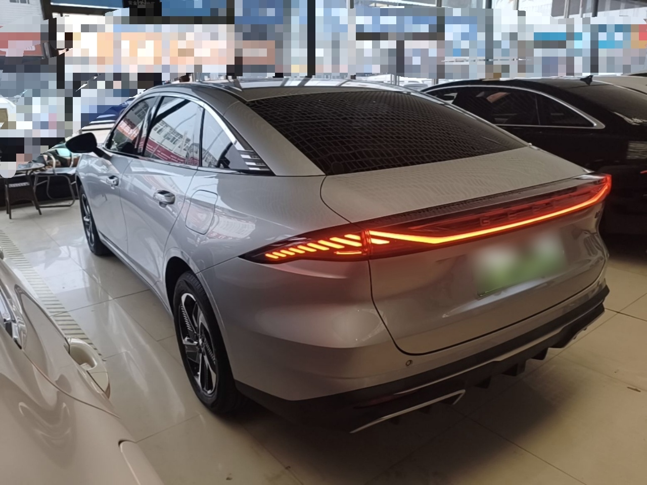 Geely Galaxy L6 2025 EM-i 140km Starship Edition — снимка 4