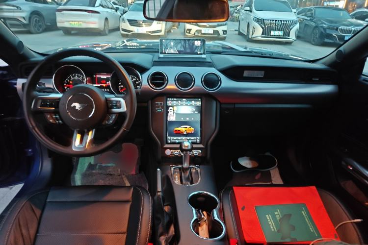 Used Ford Mustang 2015 2.3T Automatic U.S.-Spec Version
