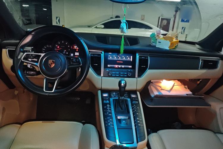 Used Porsche Macan 2017 Macan 2.0T
