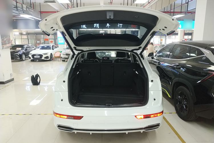 Used Audi Q5L 2020 Updated 40 TFSI Prestige Fashion Edition
