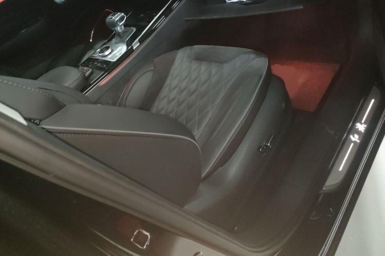 Used Hongqi HS5 2019 2.0T Smart Connect Flagship Edition Right Front Seat