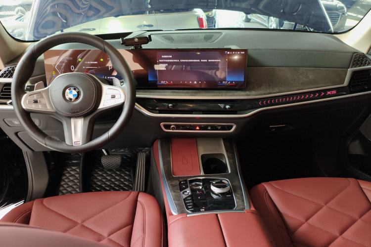 Used BMW X5 2023 xDrive 30Li Luxury M Sport Package