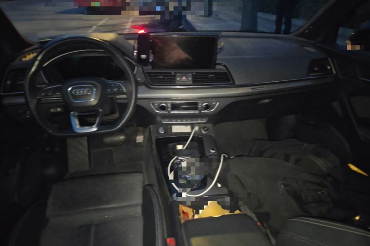 Used Audi Q5L Sportback 2022 40 TFSI Luxury Model Center Console