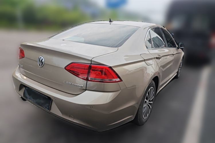 Used Volkswagen Lamando 2015 230TSI DSG Fashion Edition Rear Right 45 Deg