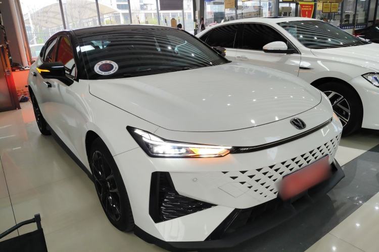 Used CHANGAN UNI-V 2024 1.5T Prestige Edition