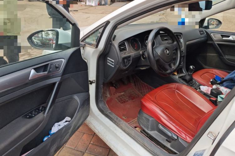 Used Volkswagen Golf 2016 1.6L Manual Fashion Edition Driver Seat