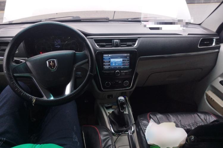 Used Jinbei New Hiace X30L 2018 1.5L Business Edition DLCG14 Center Console