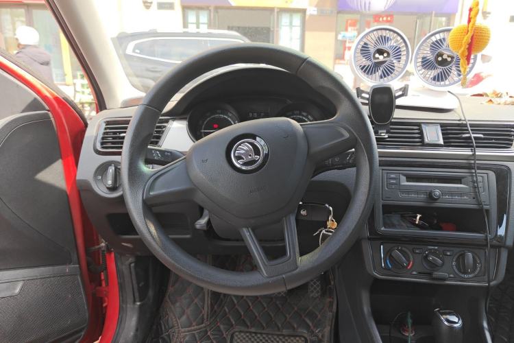 Used Skoda Rapid Spaceback 2020 1.5L Automatic Standard Edition Steering Wheel