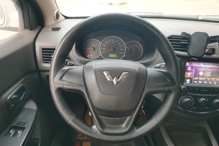 Used Wuling Hongguang 2014 1.2L Base Model China IV Steering Wheel