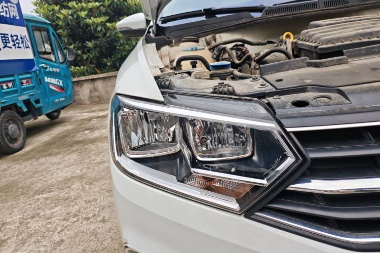 Used Volkswagen Bora 2017 1.6L Automatic Fashion Model
