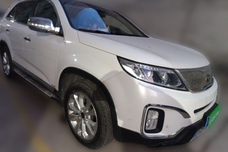 Used Kia Sorento 2013 2.4L 5-seat Gasoline Luxury Edition Front Right 45 Deg