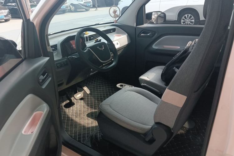 Used Wuling Hongguang MINIEV 2021 Macaron Premium Model – Lithium Iron Phosphate Driver Seat