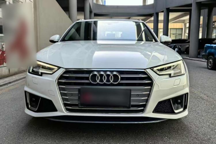 Used Audi A4 2020 Avant Avant-garde 40 TFSI Fashionable and Dynamic Model
