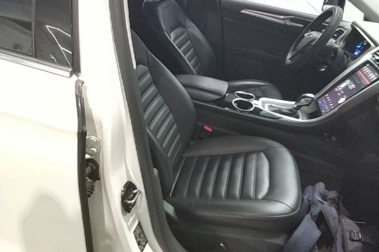 Used Ford Mondeo 2013 1.5L GTDi180 Fashion Edition Right Front Seat