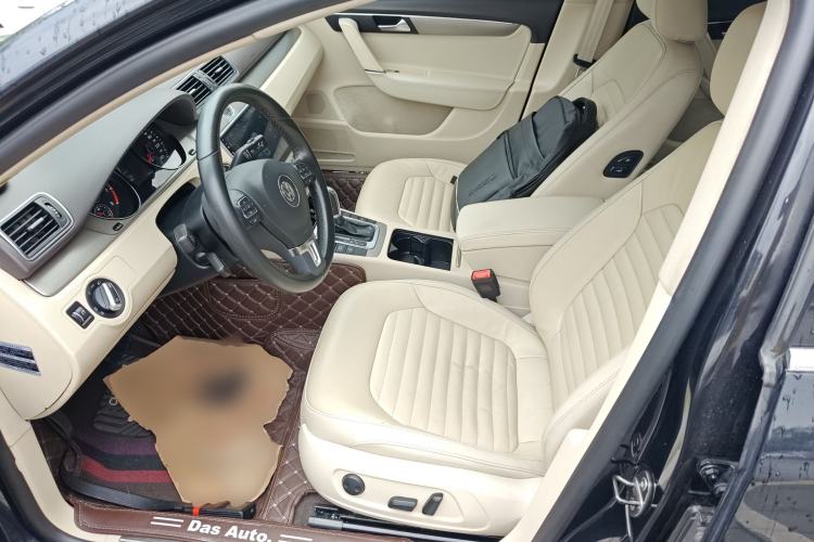 Used Volkswagen Magotan 2013 1.8TSI Luxury Model Left Front Seat