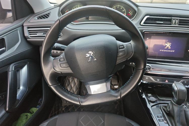Used Peugeot 308 2016 1.6L Automatic Luxury Edition
