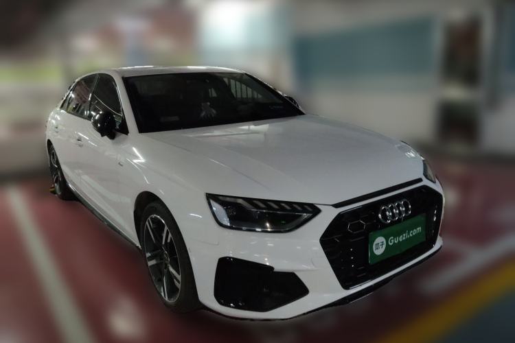 Used Audi A4L 2022 40 TFSI Luxury Dynamic Model
