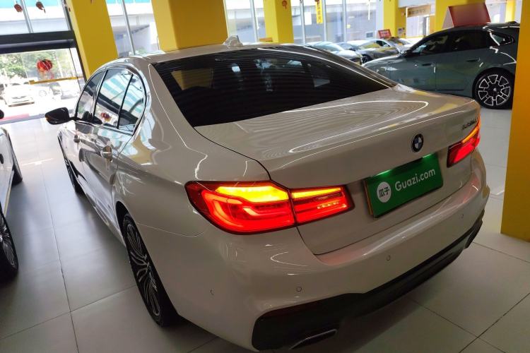 Used BMW 5 Series 2019 530Li Leading Model M Sport Package Exterior 2