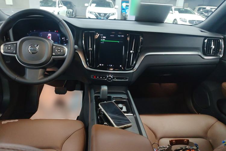 Used Volvo S60 2024 B4 Zhiyi Luxury Edition